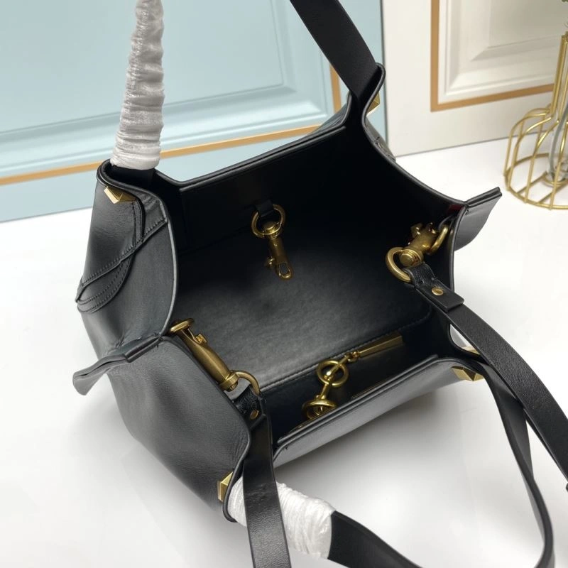 Sporty Valentino Shopping Bags 86770