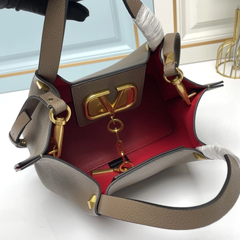 Trendy Valentino Shopping Bags 86724