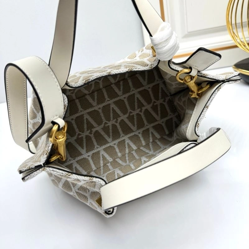 Valentino Shopping Bags SmoothTexture 86716
