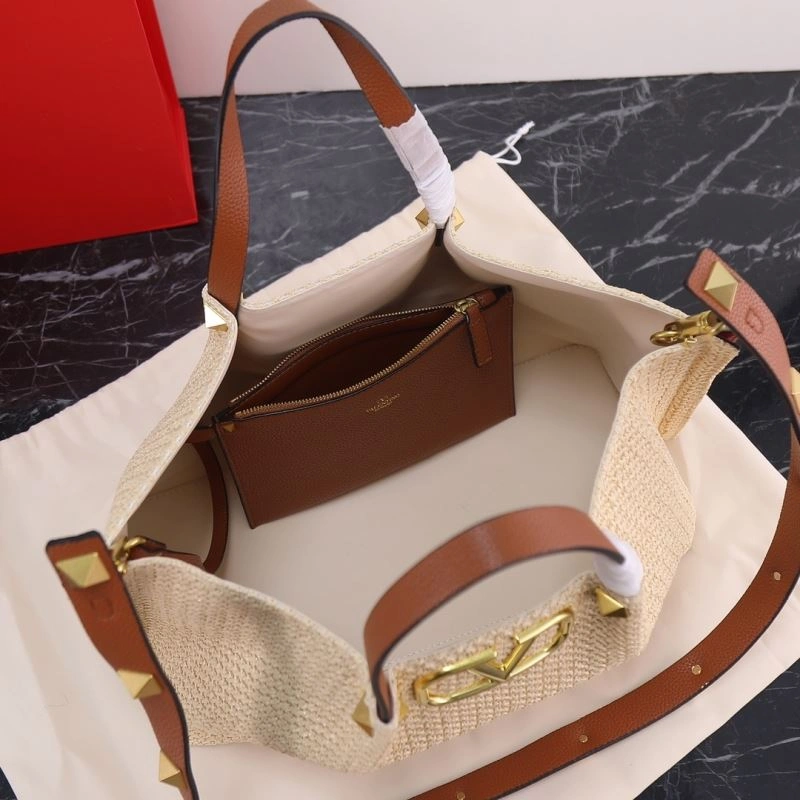 Resilient Valentino Shopping Bags 86712