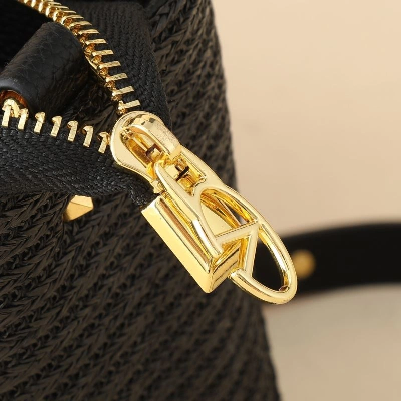 Youthful Valentino Shopping Bags 86696