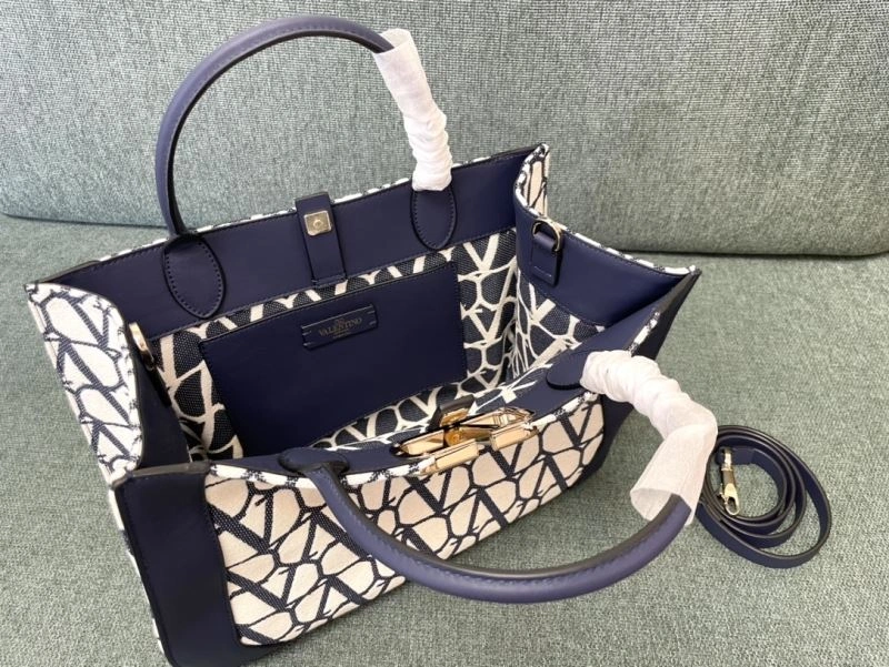 Valentino Shopping Bags Youthful 59603