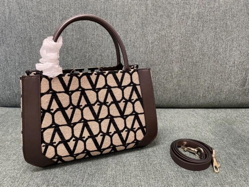Valentino Shopping Bags Affordable 59596