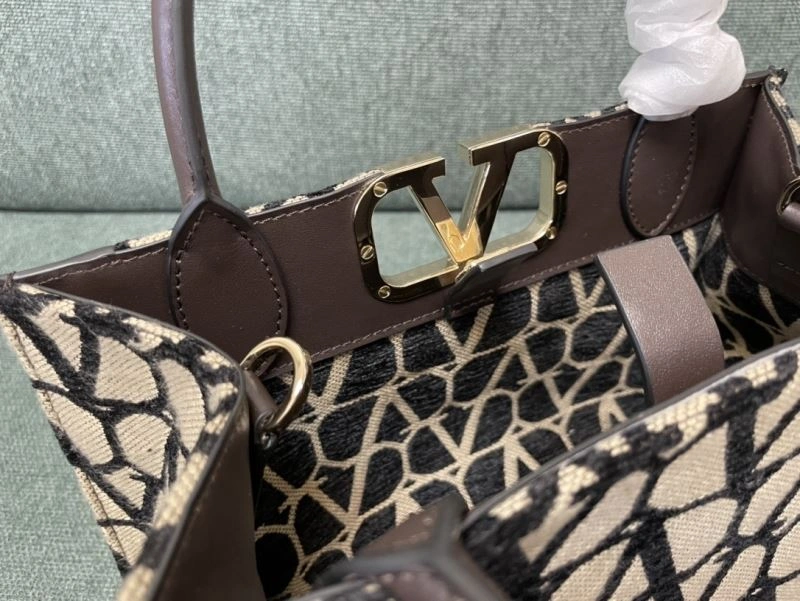 Valentino Shopping Bags Affordable 59596