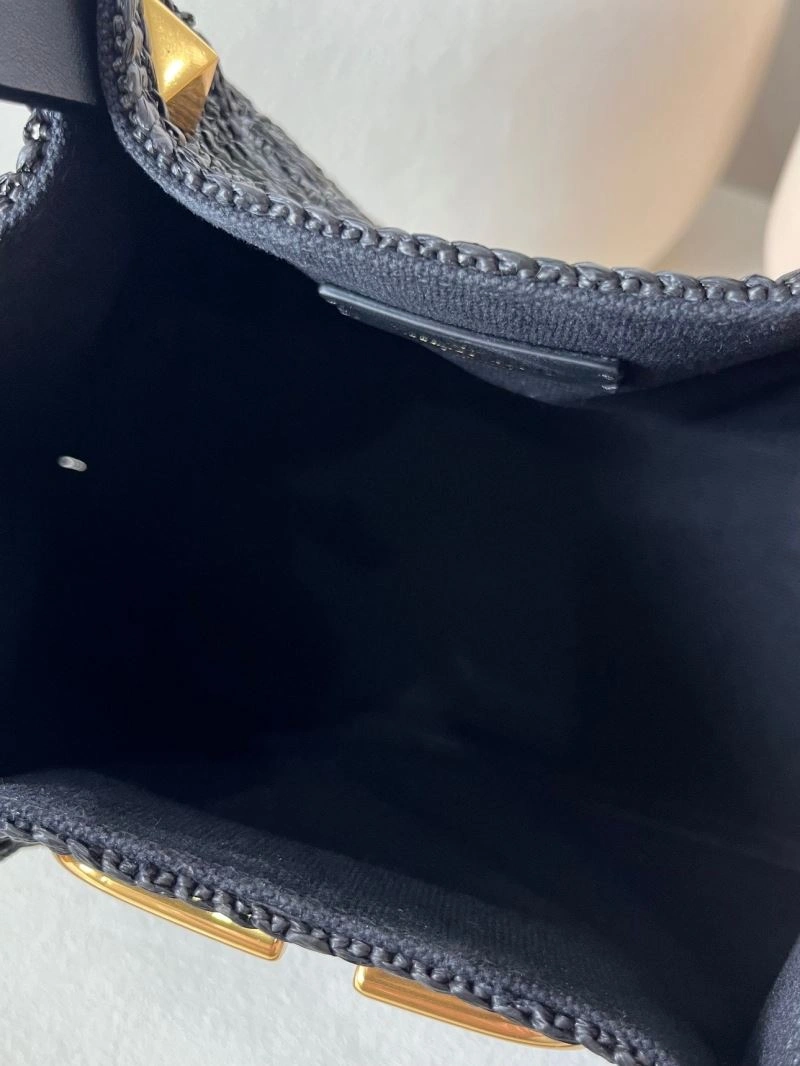 Versatile Valentino Shopping Bags 59583