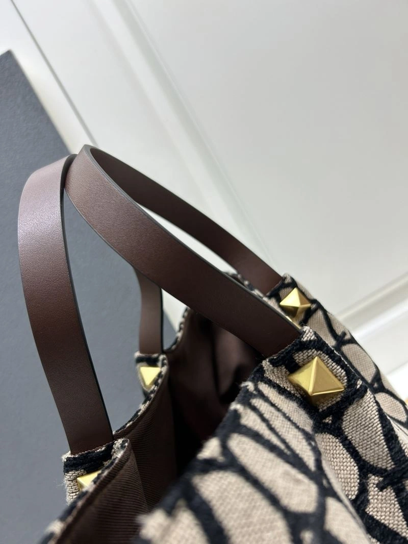 WeatherProof Valentino Shopping Bags 81939