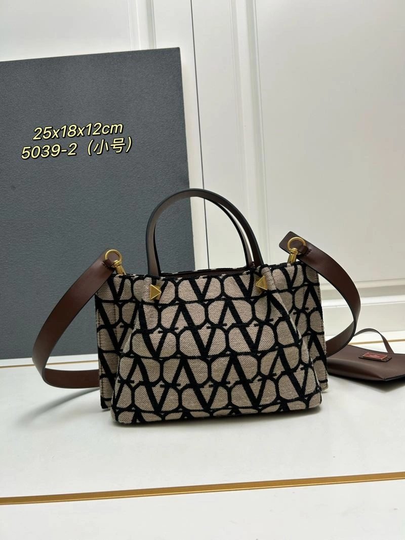 Valentino Shopping Bags Lightweight 81937
