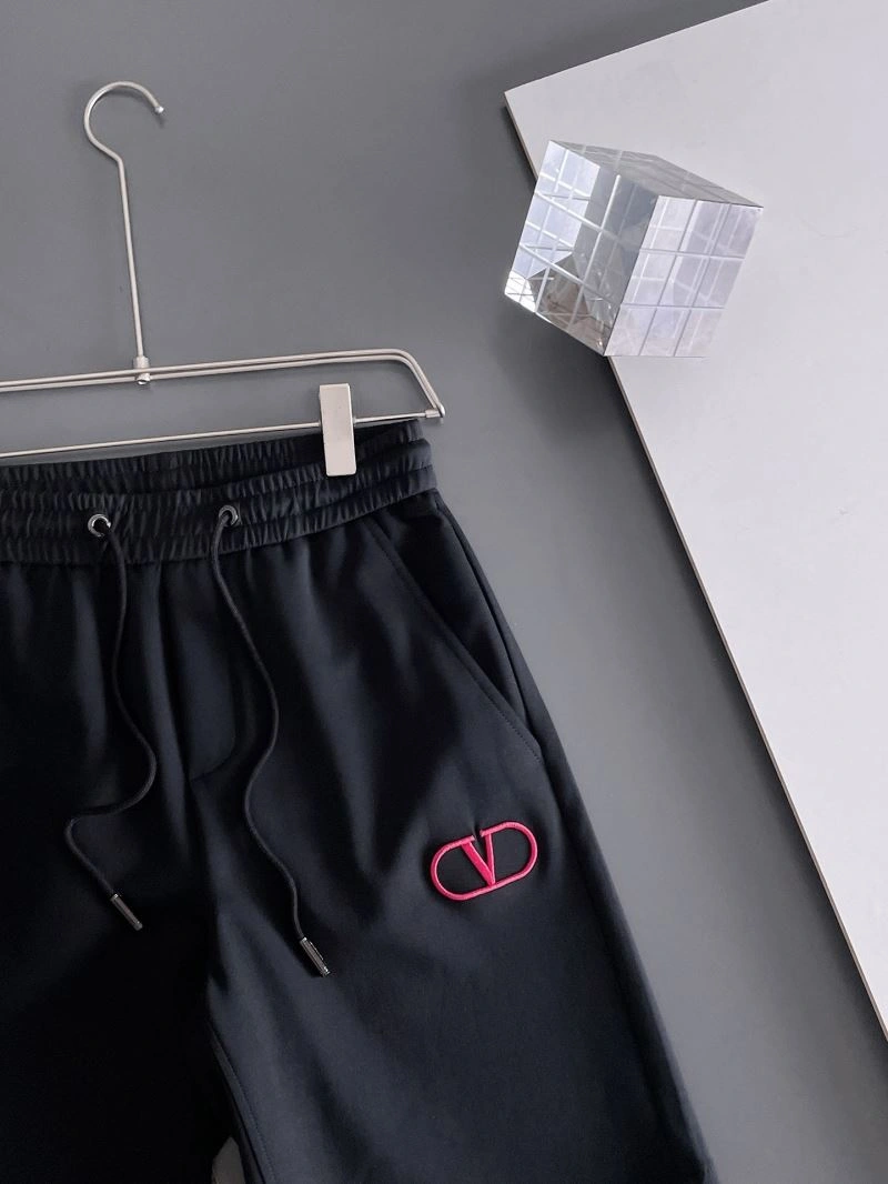 Valentino Short Pants Trendsetting 174888