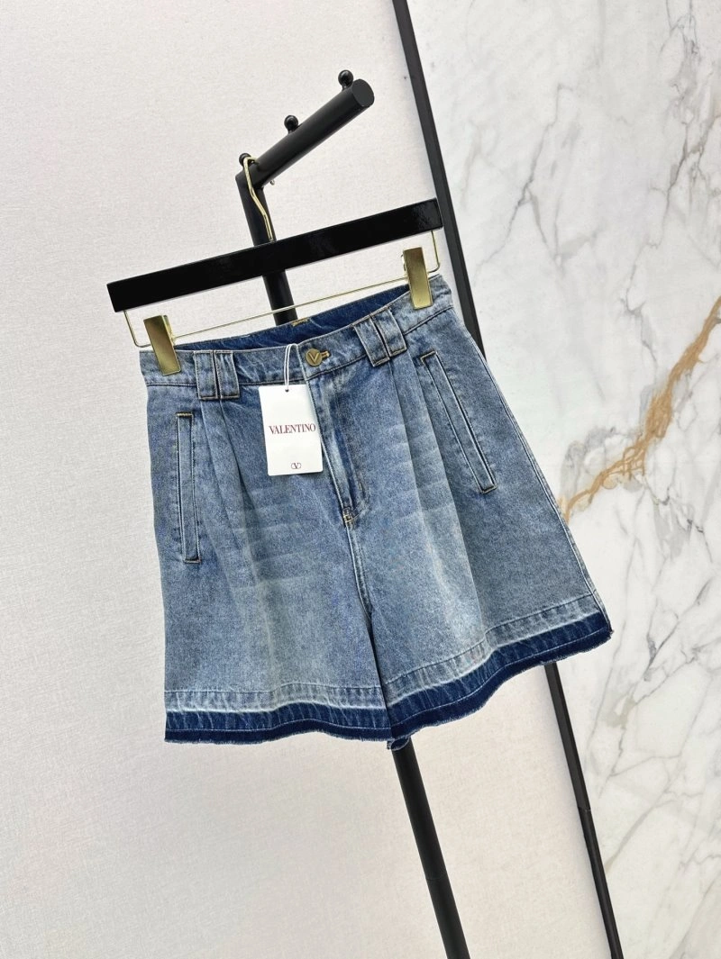 Affordable Valentino Short Pants 174156