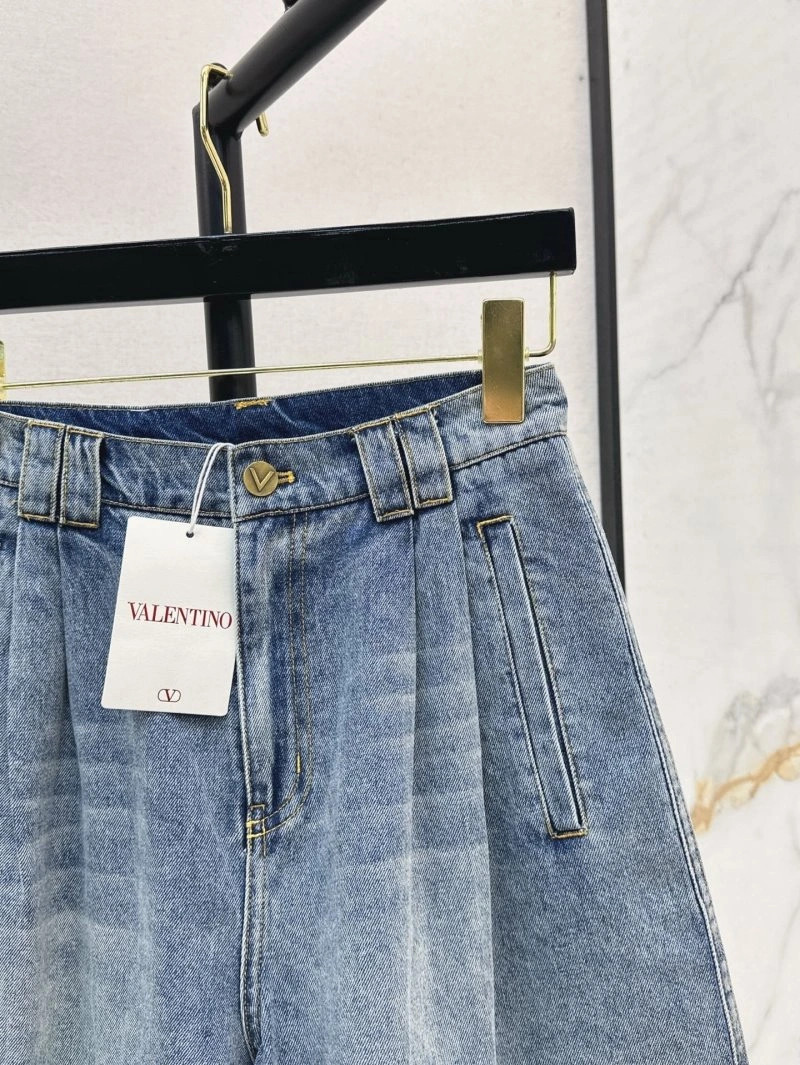 Affordable Valentino Short Pants 174156