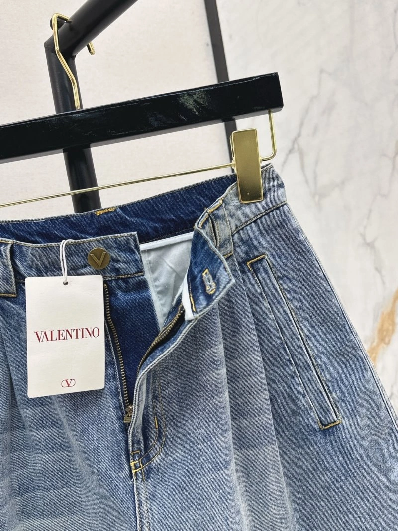 Affordable Valentino Short Pants 174156