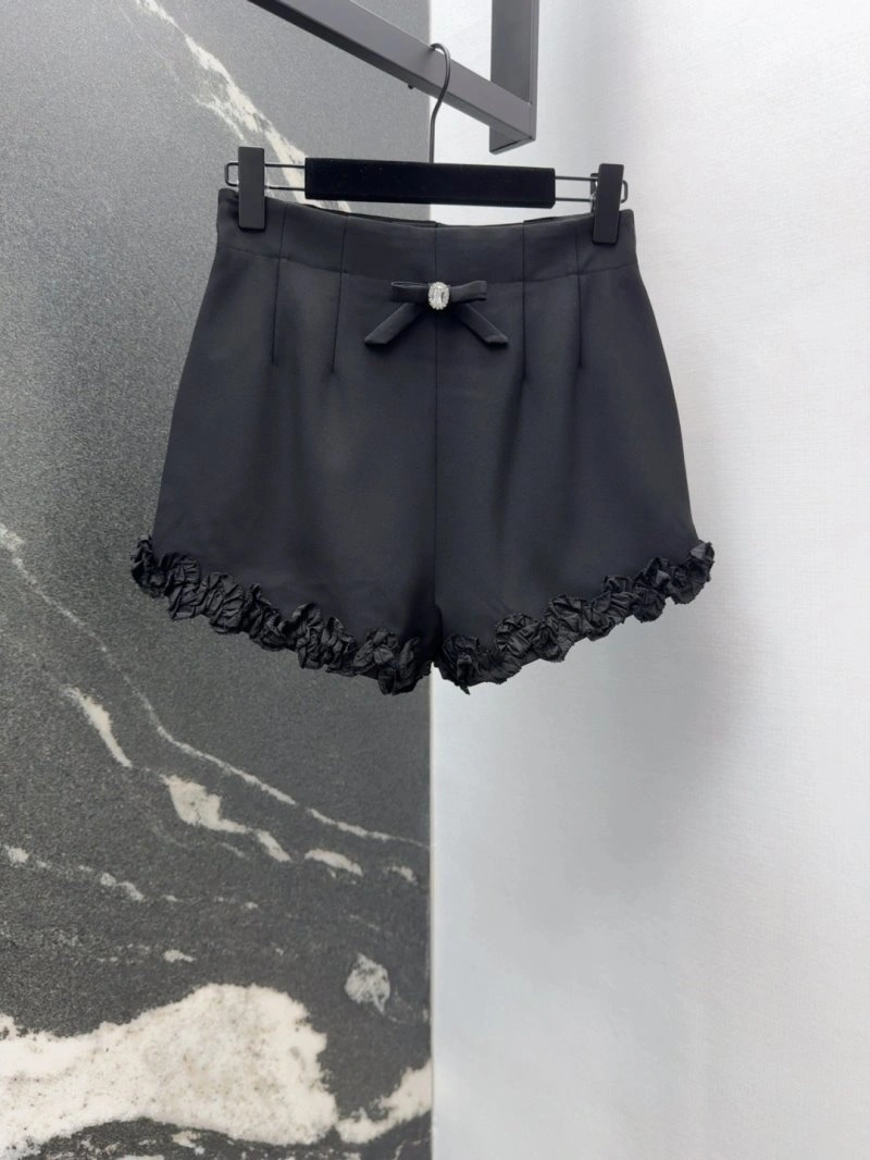 Efficient Valentino Short Pants 174462