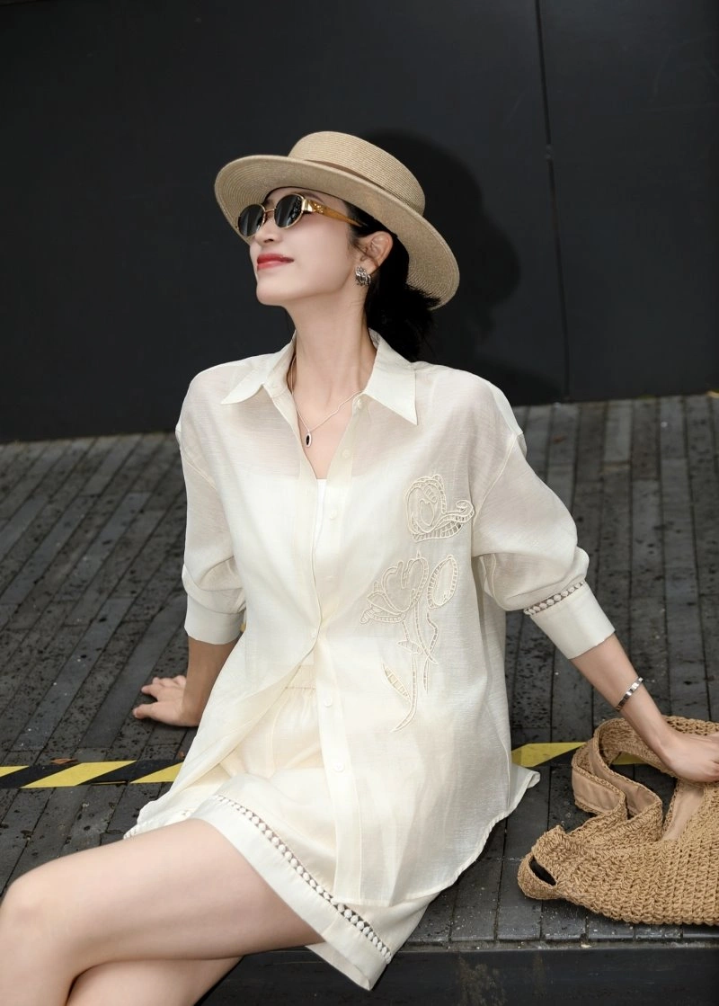 Fashionable Valentino Short Suits 174281