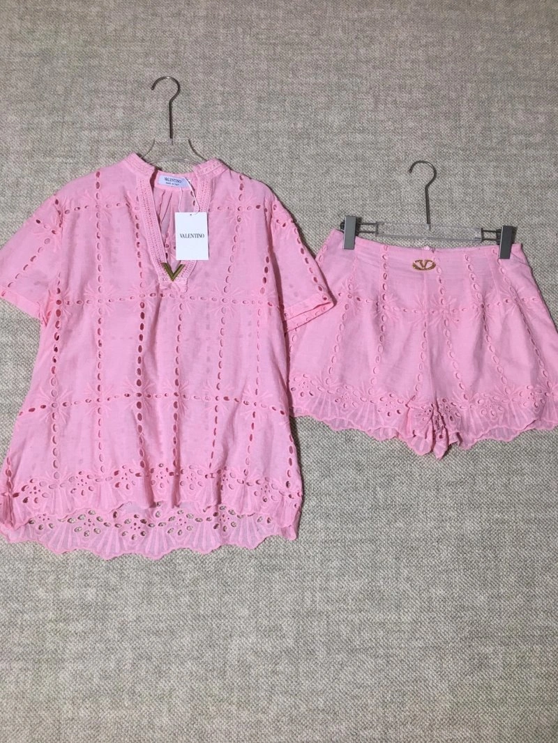 Lightweight Valentino Short Suits 174461
