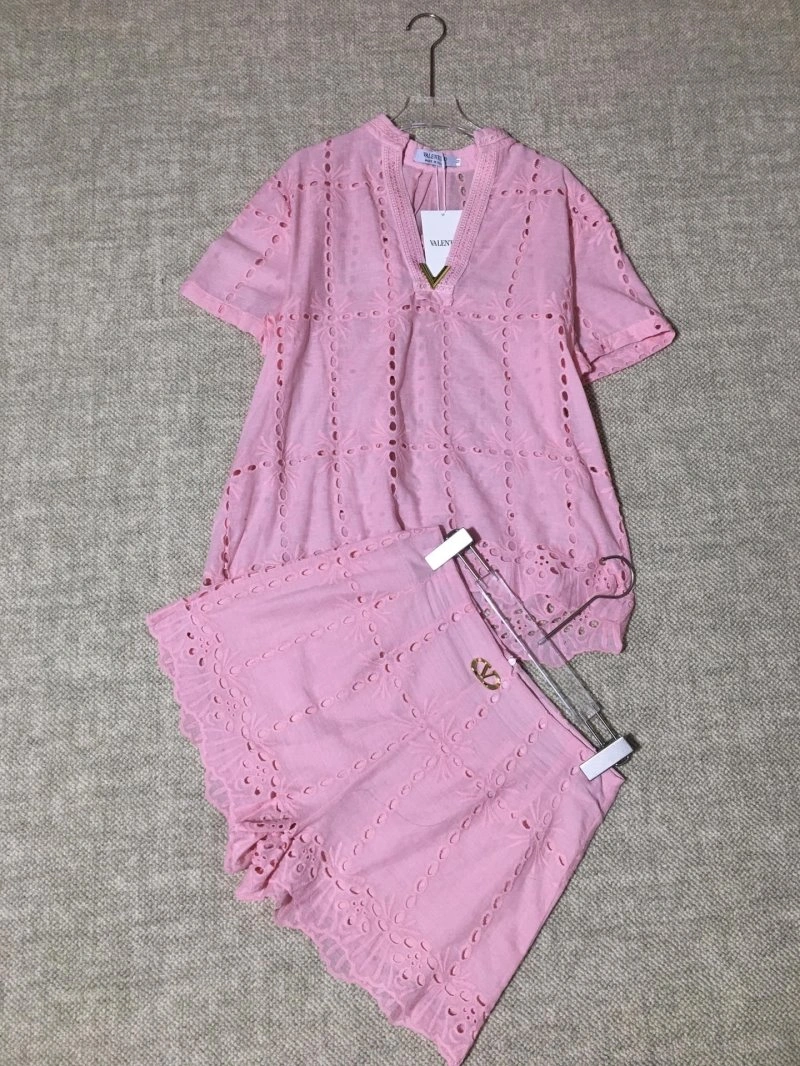Lightweight Valentino Short Suits 174461