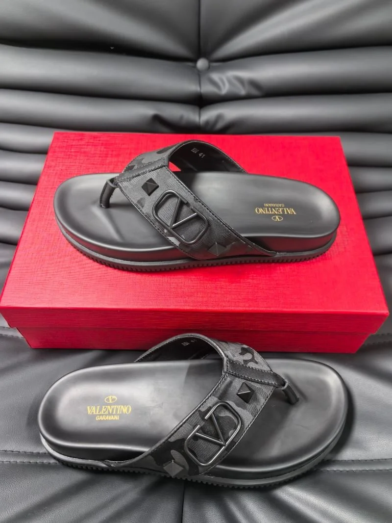 Valentino Slippers Fashionable 35786