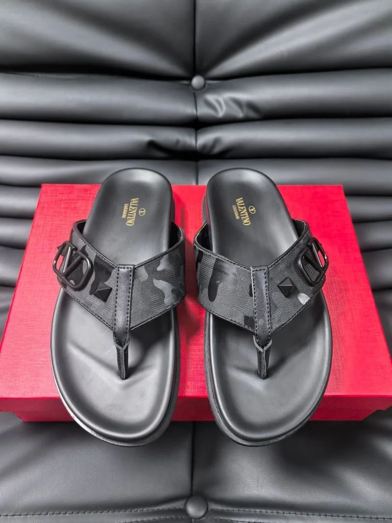 Valentino Slippers Fashionable 35786