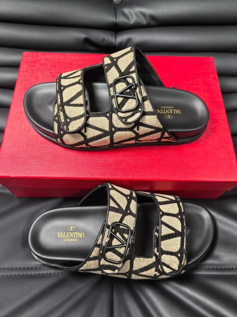 Valentino Slippers Durable 35777