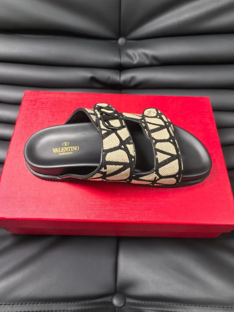 Valentino Slippers Durable 35777