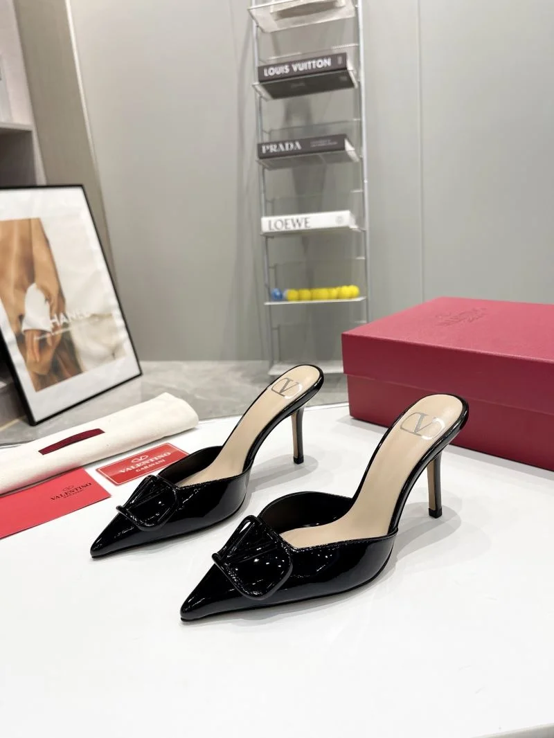 Unisex Valentino Slippers 36583