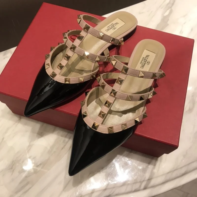 Classic Valentino Slippers 36571