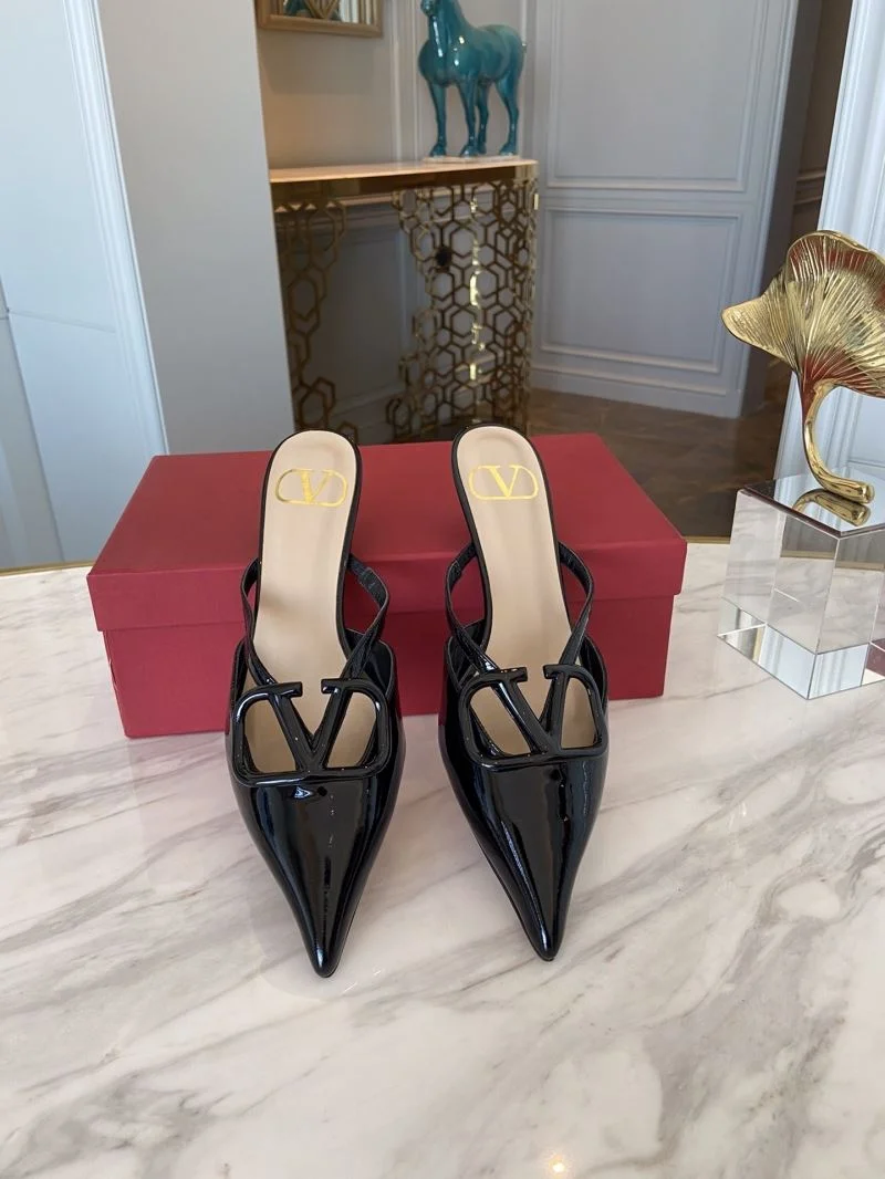 Valentino Slippers Durable 36569