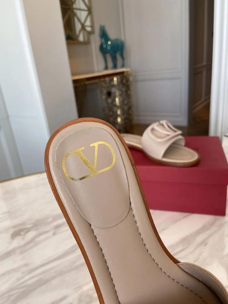 Valentino Slippers Unique 36562