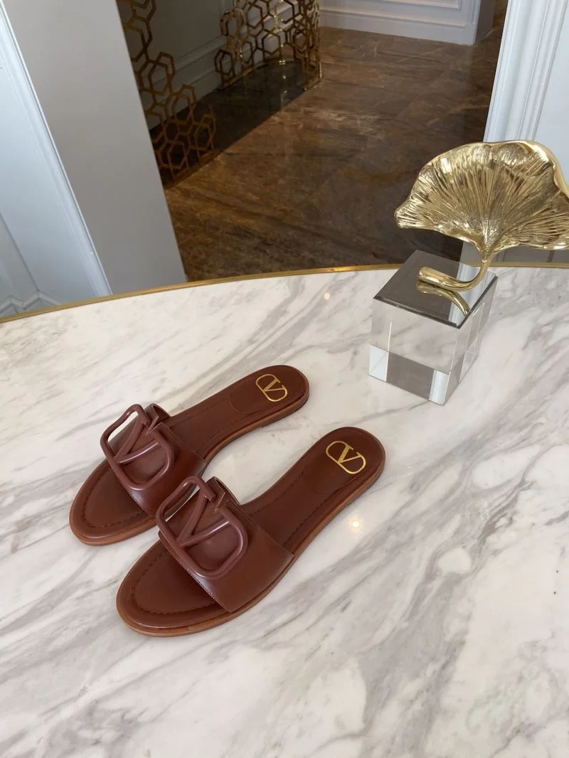 Sporty Valentino Slippers 36576