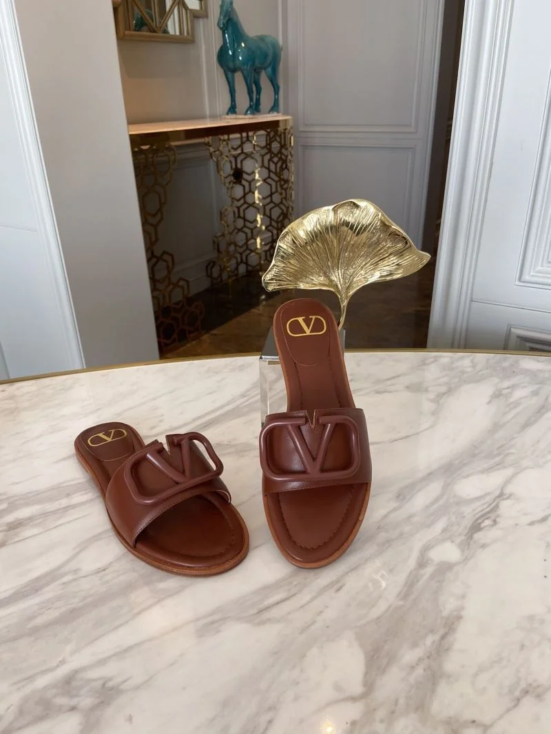 Sporty Valentino Slippers 36576