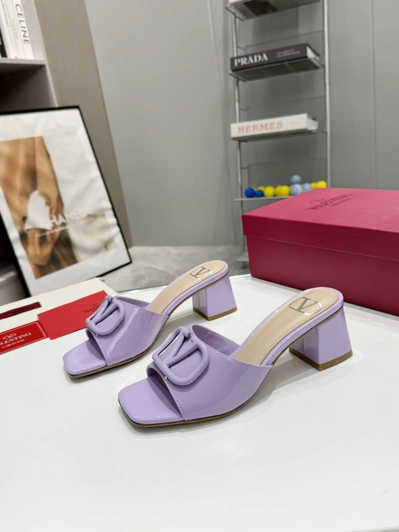 Valentino Slippers Elegant 36558