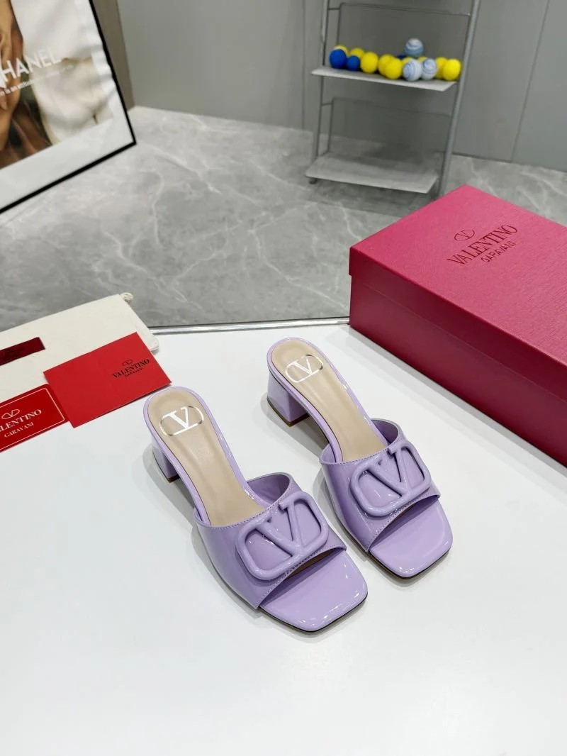 Valentino Slippers Elegant 36558