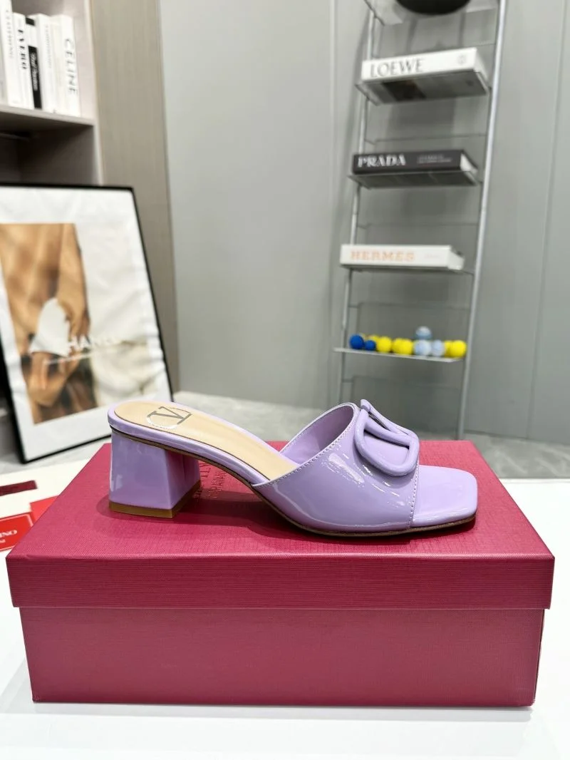 Valentino Slippers Elegant 36558