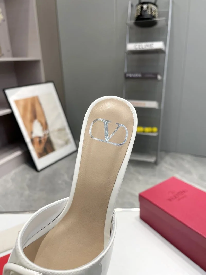 Valentino Slippers Lightweight 36559