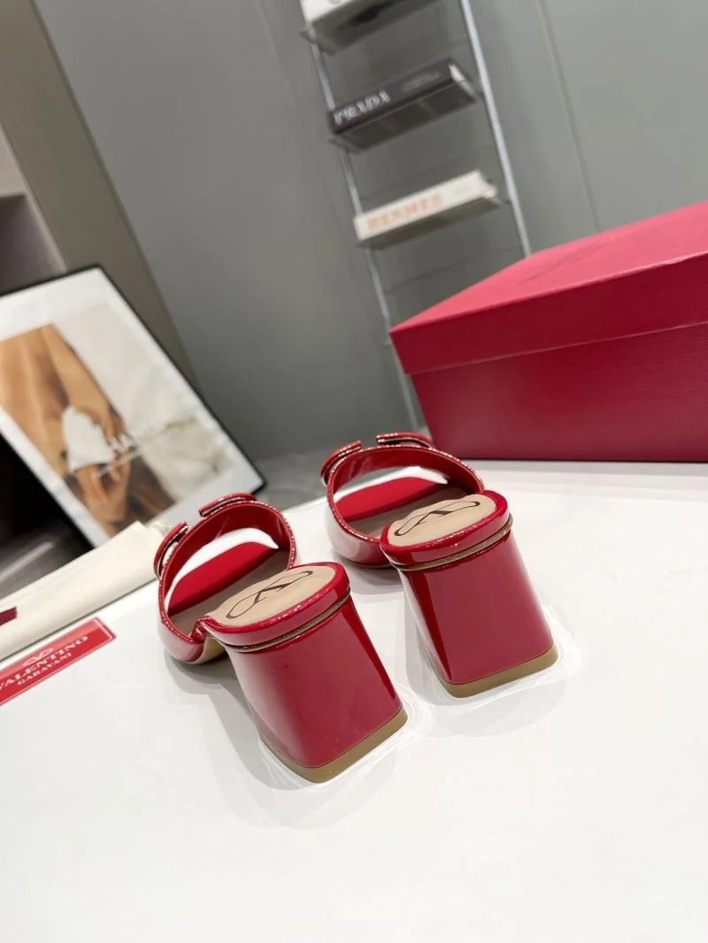 Lightweight Valentino Slippers 36557