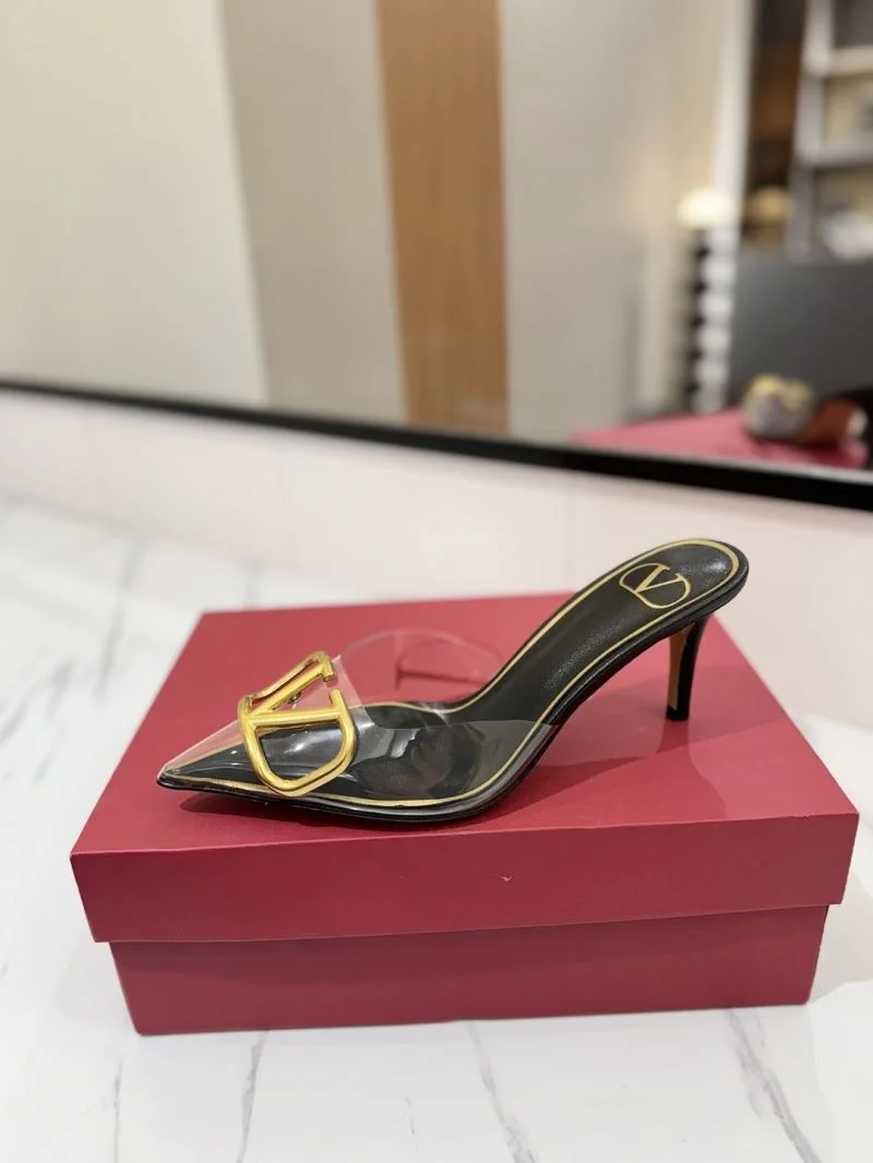 Valentino Slippers Durable 36548