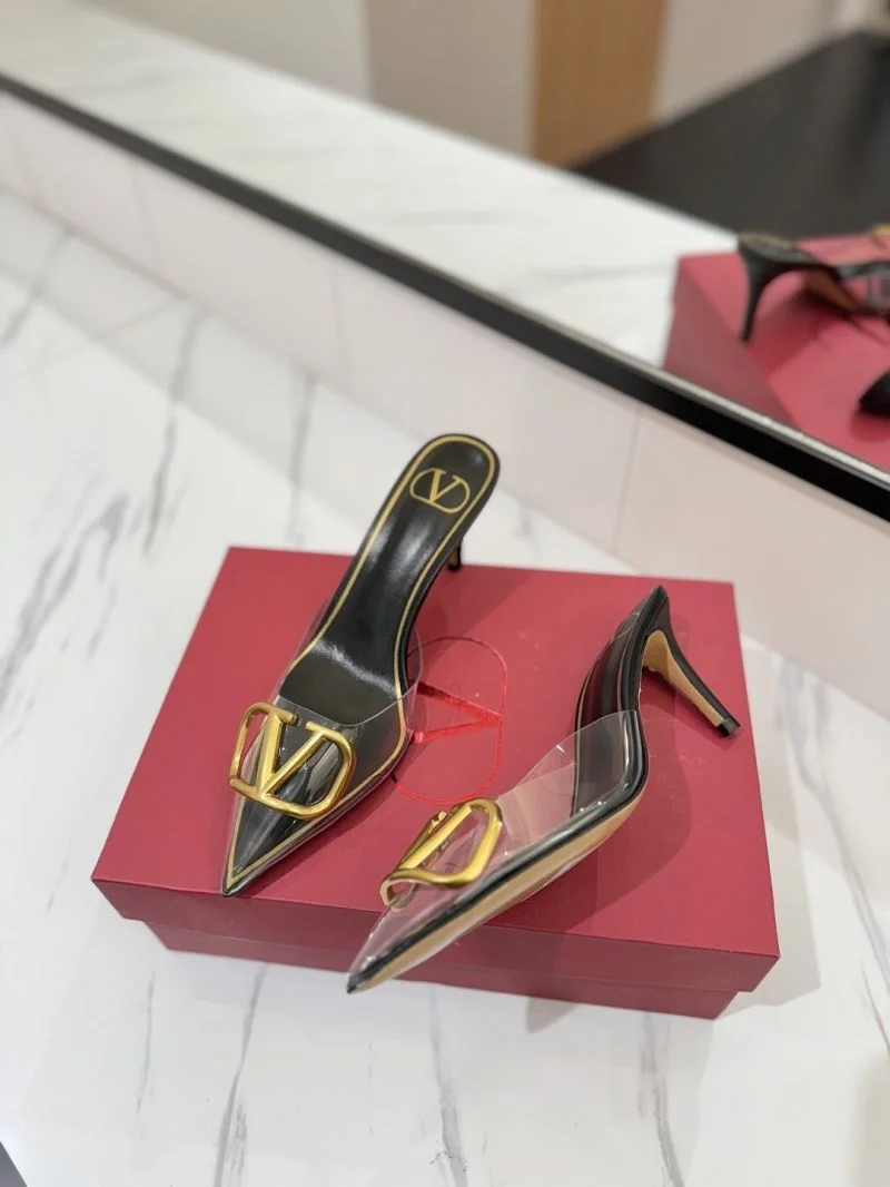 Valentino Slippers Durable 36548