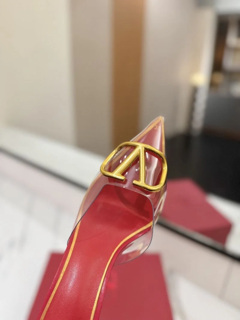 QuickDry Valentino Slippers 36550