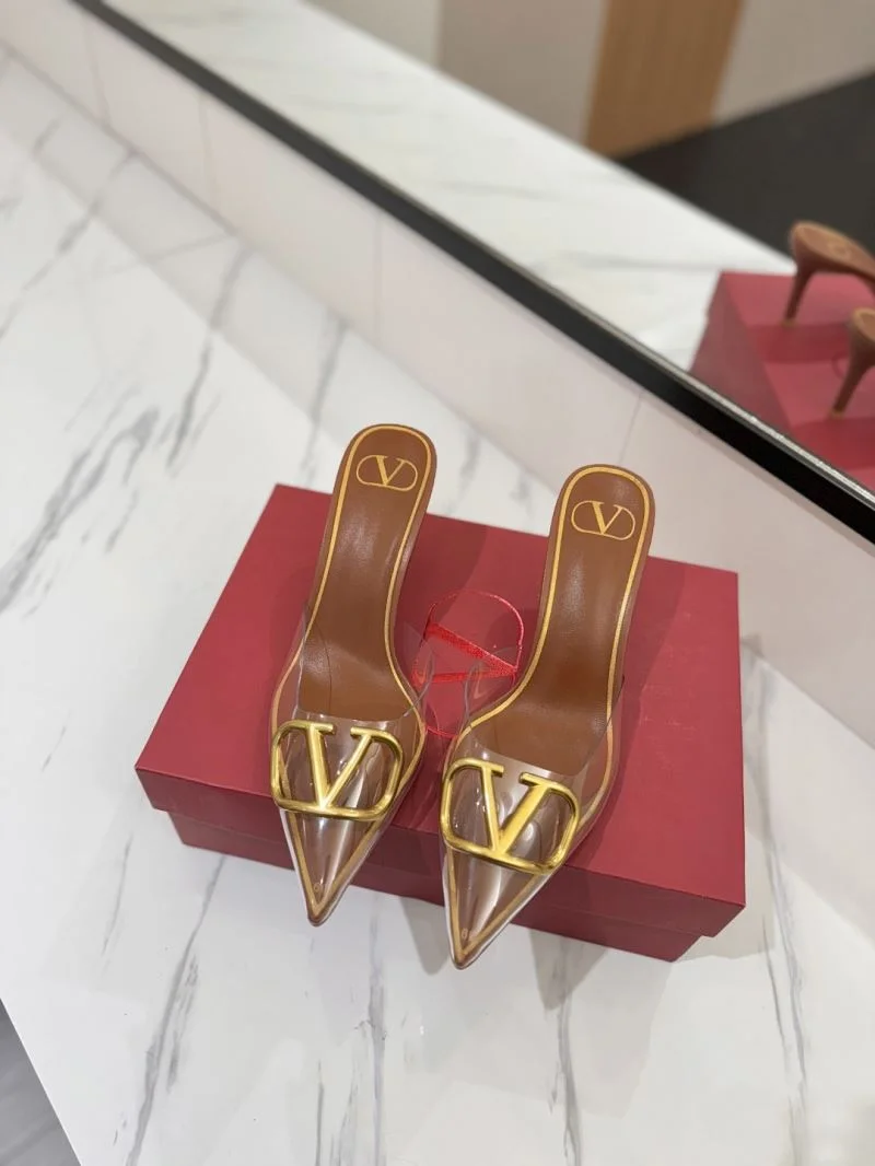 Seasonal Valentino Slippers 36527
