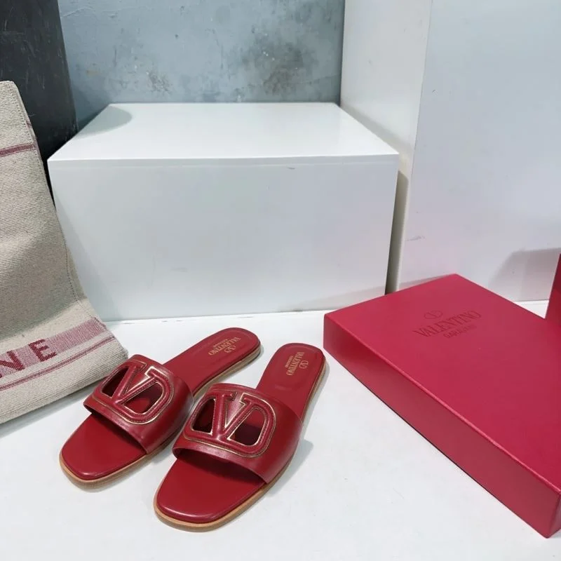 Vibrant Valentino Slippers 36536