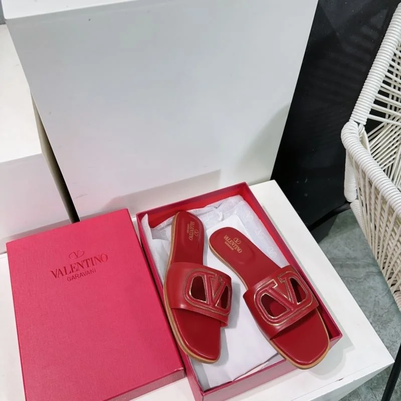 Vibrant Valentino Slippers 36536