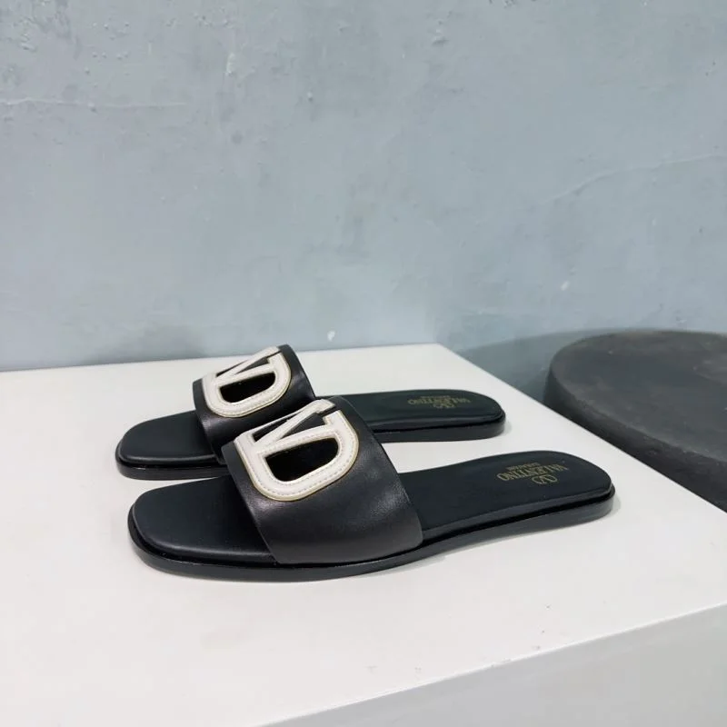 SportInspired Valentino Slippers 36525