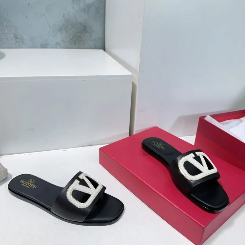 SportInspired Valentino Slippers 36525