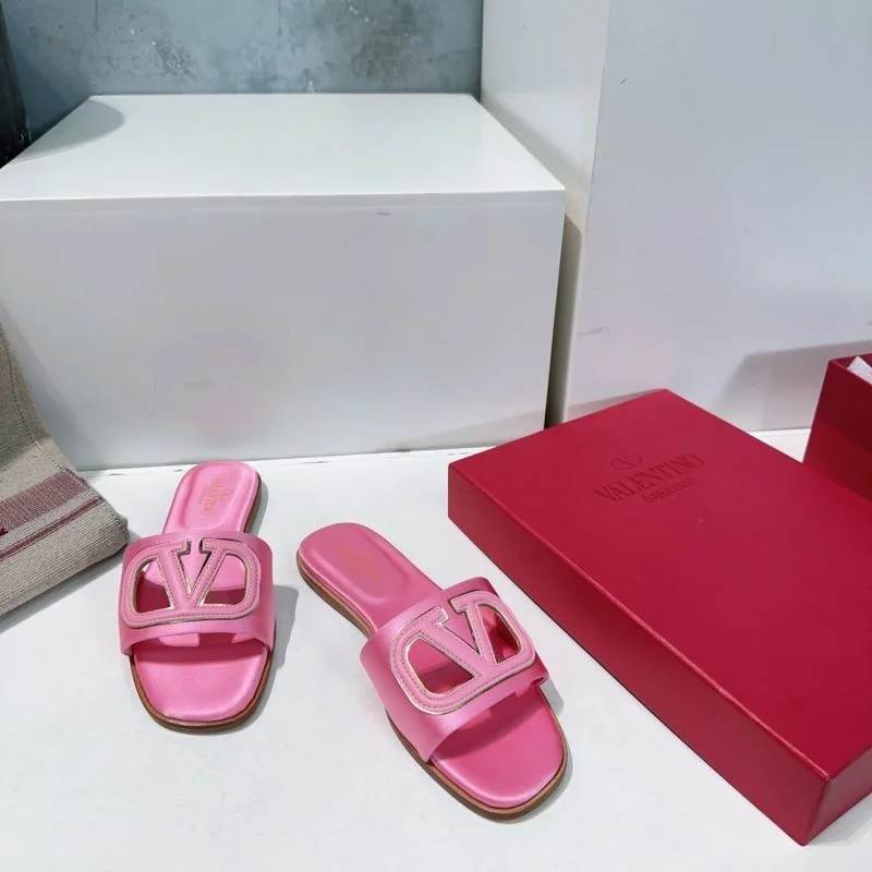 BestValue Valentino Slippers 36531