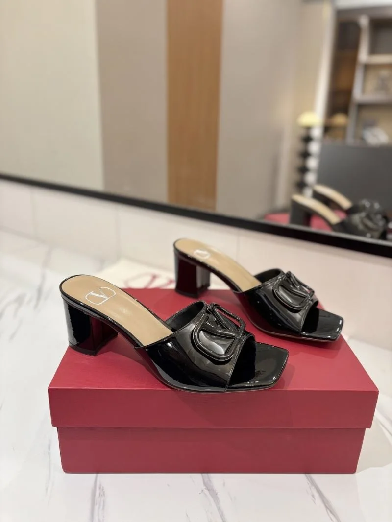 Breathable Valentino Slippers 36523