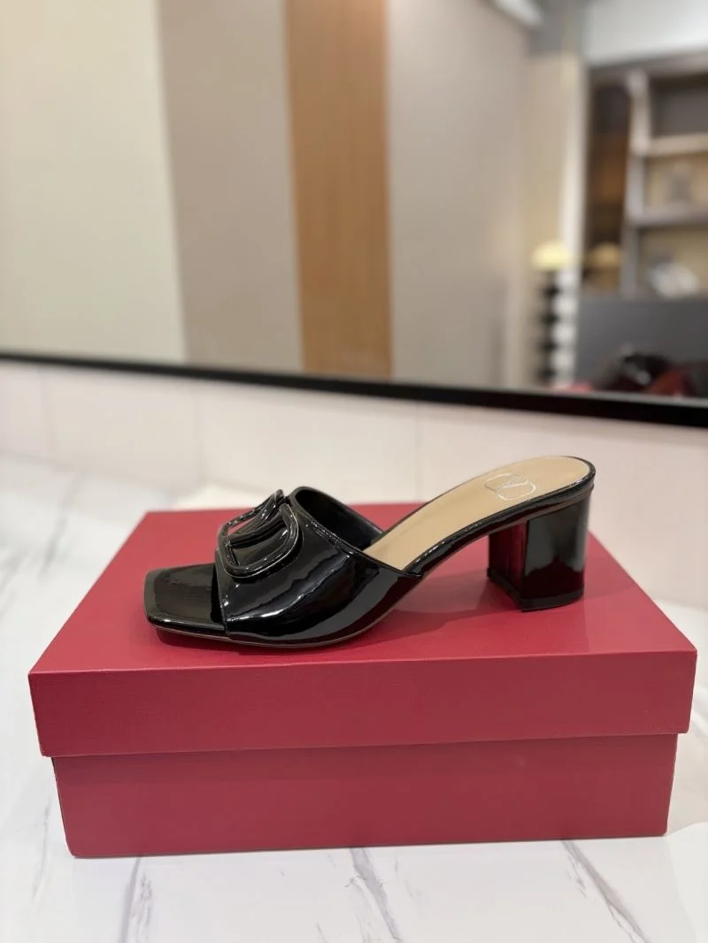 Breathable Valentino Slippers 36523