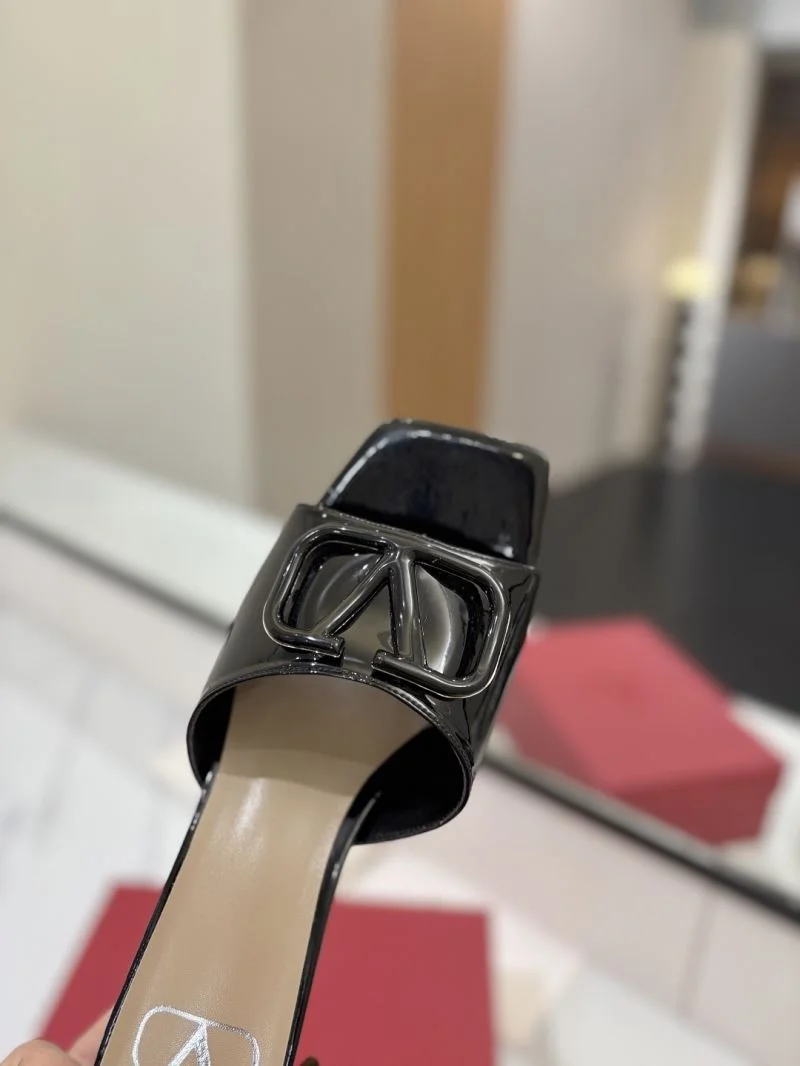 Breathable Valentino Slippers 36523