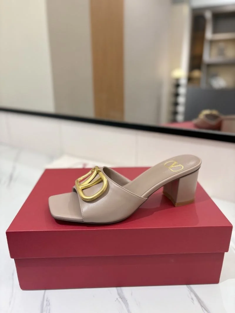 NewStyle Valentino Slippers 36545