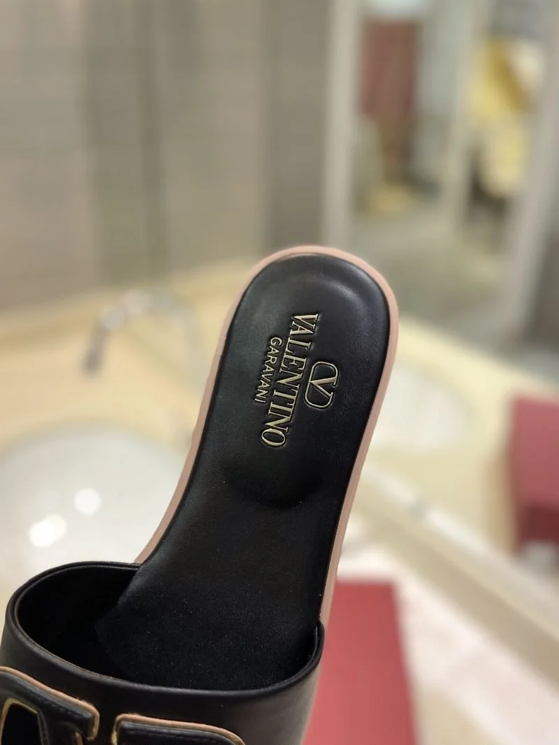 Lightweight Valentino Slippers 36541