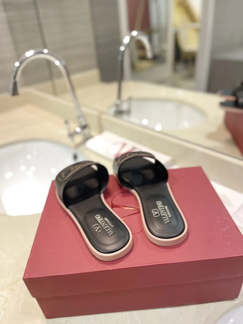 Lightweight Valentino Slippers 36541