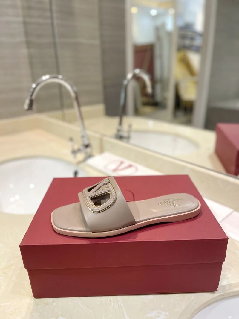 SunProtective Valentino Slippers 36524